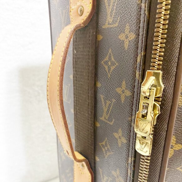 Louis Vuitton Rolling Luggage LV Monogram Pegase 55 fits in overhead bin - Picture 4 of 13